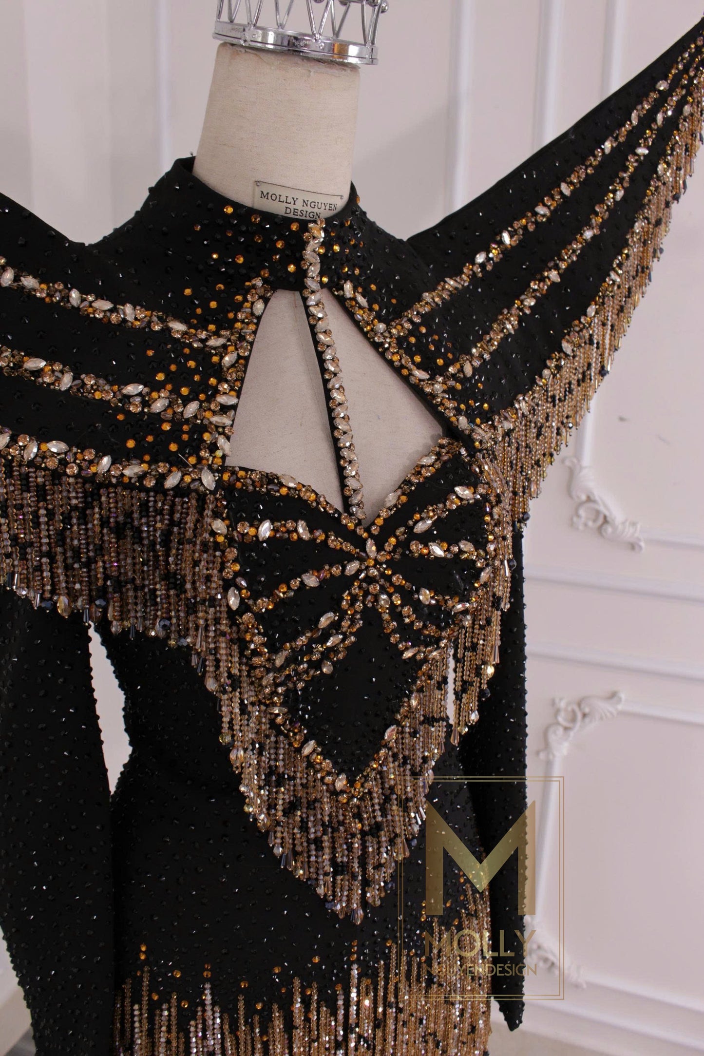 Fashion Wear Costume Structure Shoulder