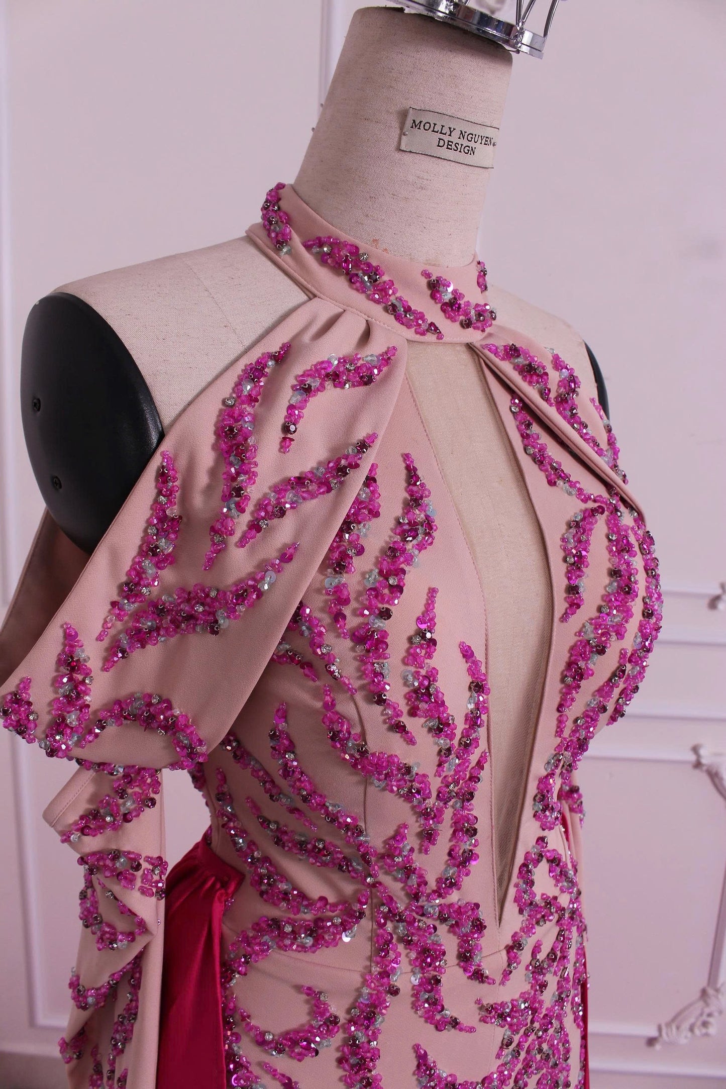 Fashion Wear Design With Long Sleeves