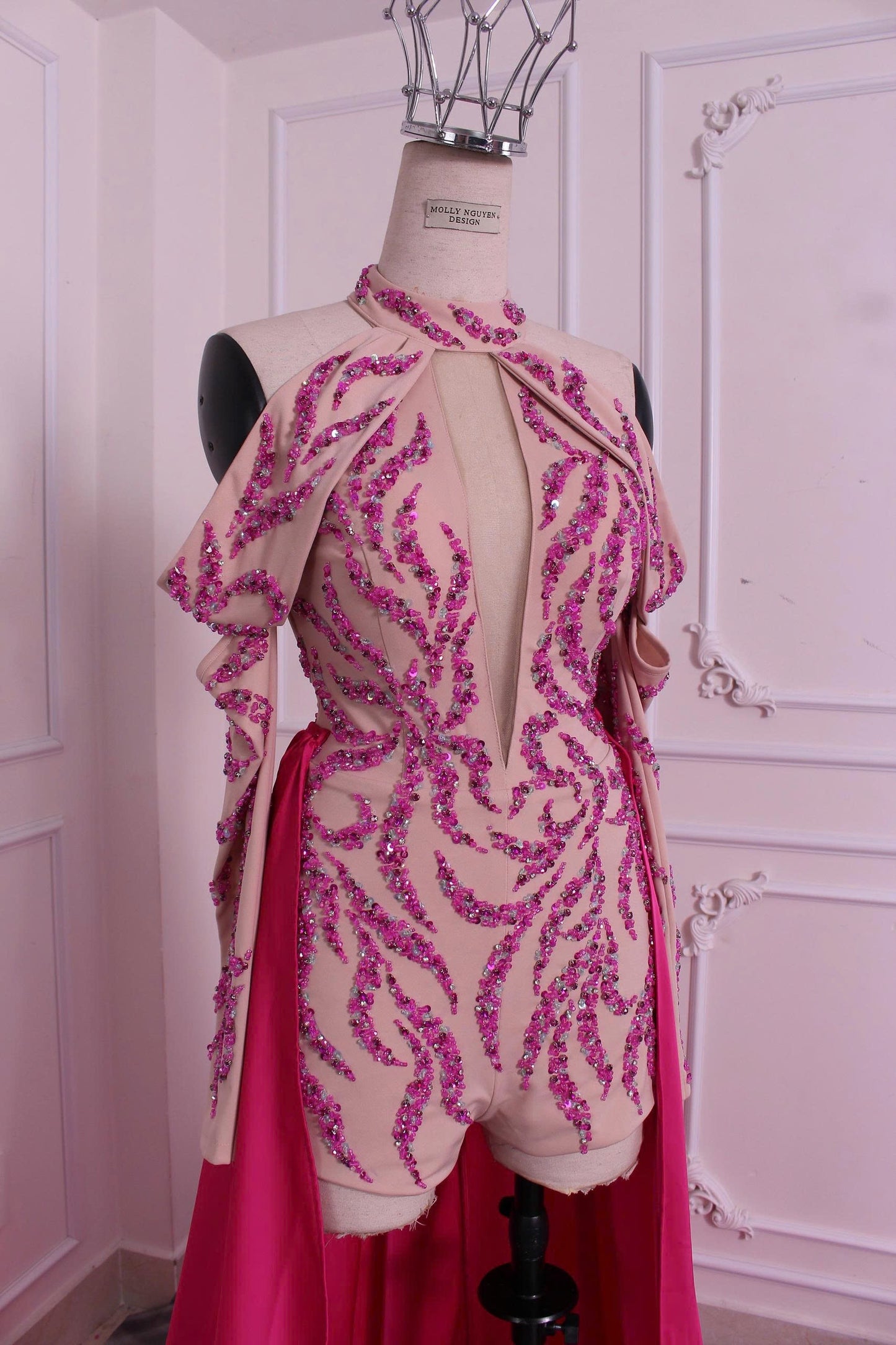 Fashion Wear Design With Long Sleeves