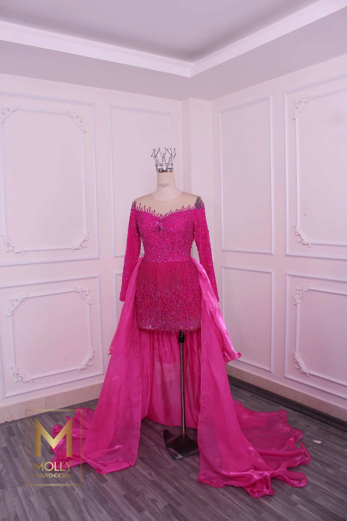 Fashion Wear With Overskirt
